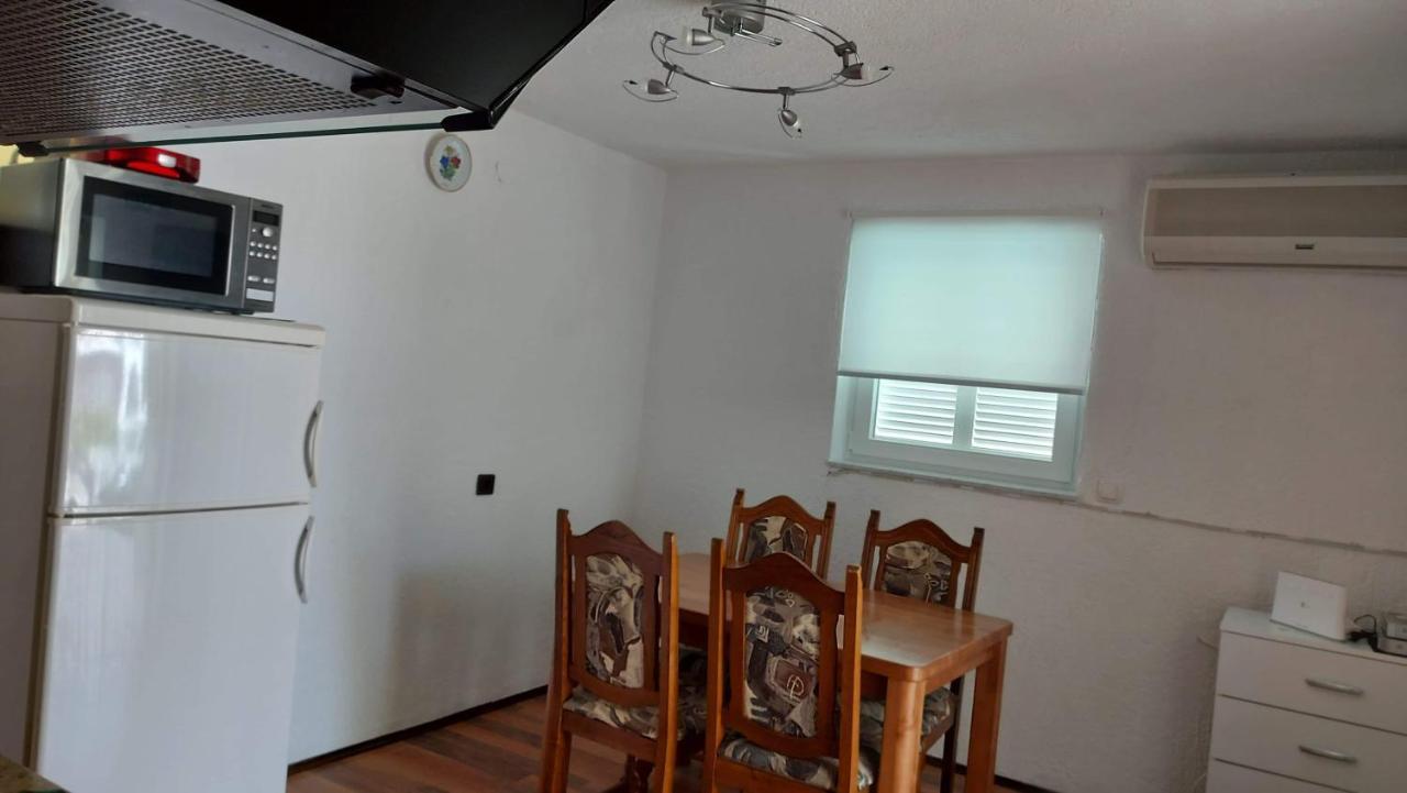Apartman Zahira 카를로바크 외부 사진